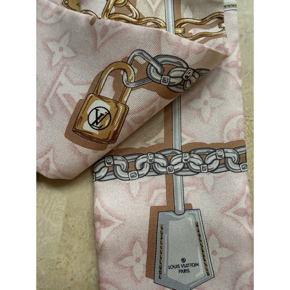 Louis Vuitton Bandeau Denigram Confidential 100% Silk Scarf Pink Auth - Picture 4 of 10